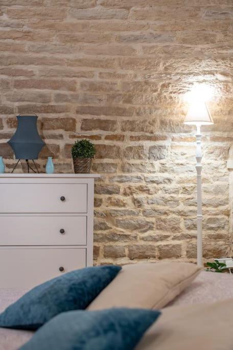 Loveappart21 L'Experience Bien Etre Dijon Exteriör bild